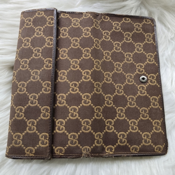 Gucci Vintage Brown and Tan Monogram Long Wallet - Picture 4 of 17
